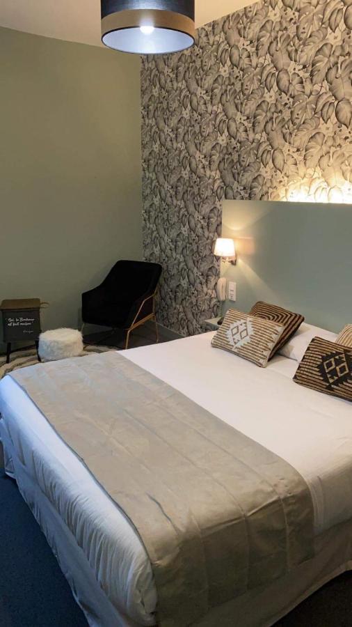 Logis Hotel Aux Berges De L'Aveyron Onet-le-Chateau ภายนอก รูปภาพ