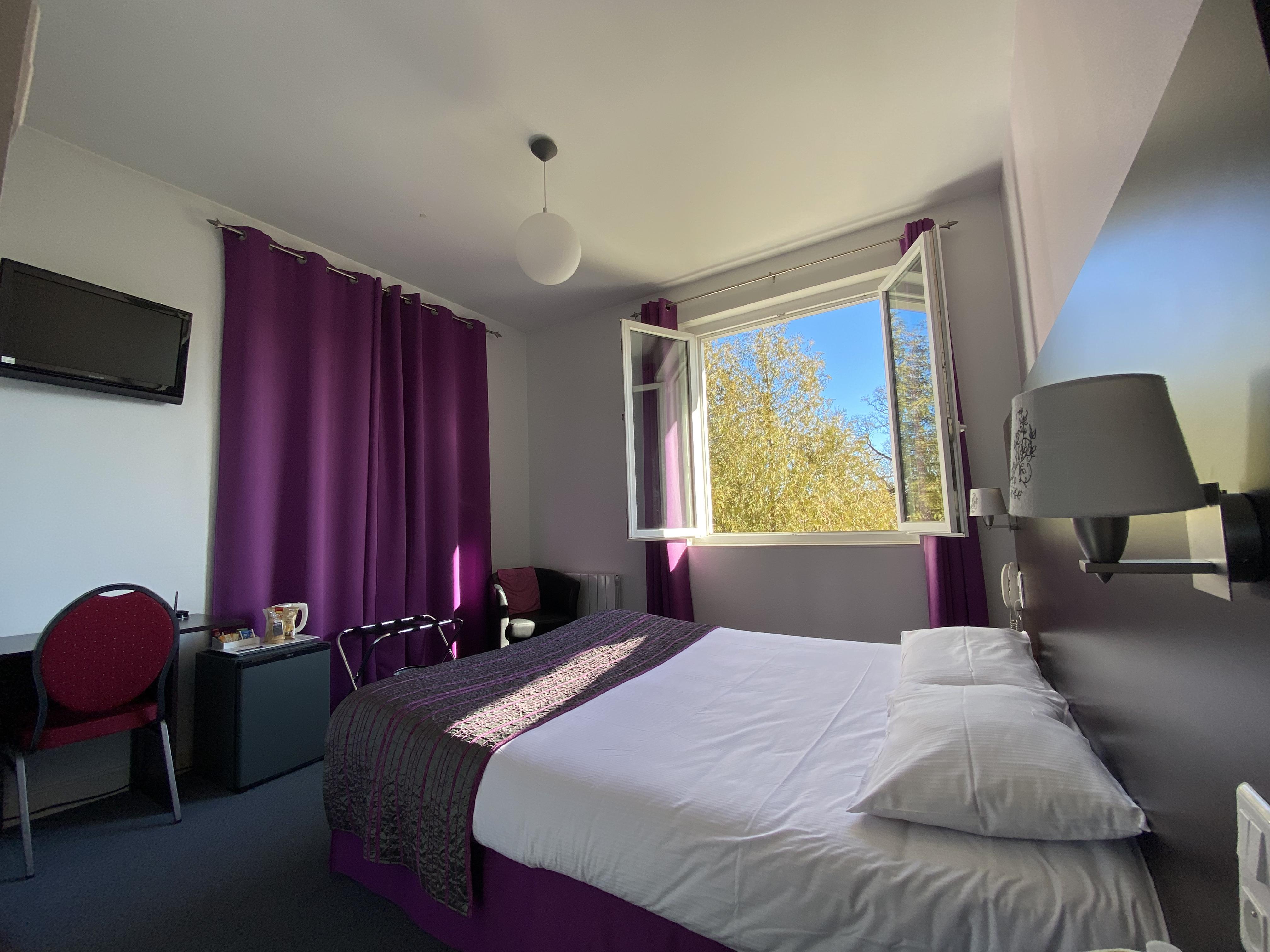 Logis Hotel Aux Berges De L'Aveyron Onet-le-Chateau ภายนอก รูปภาพ