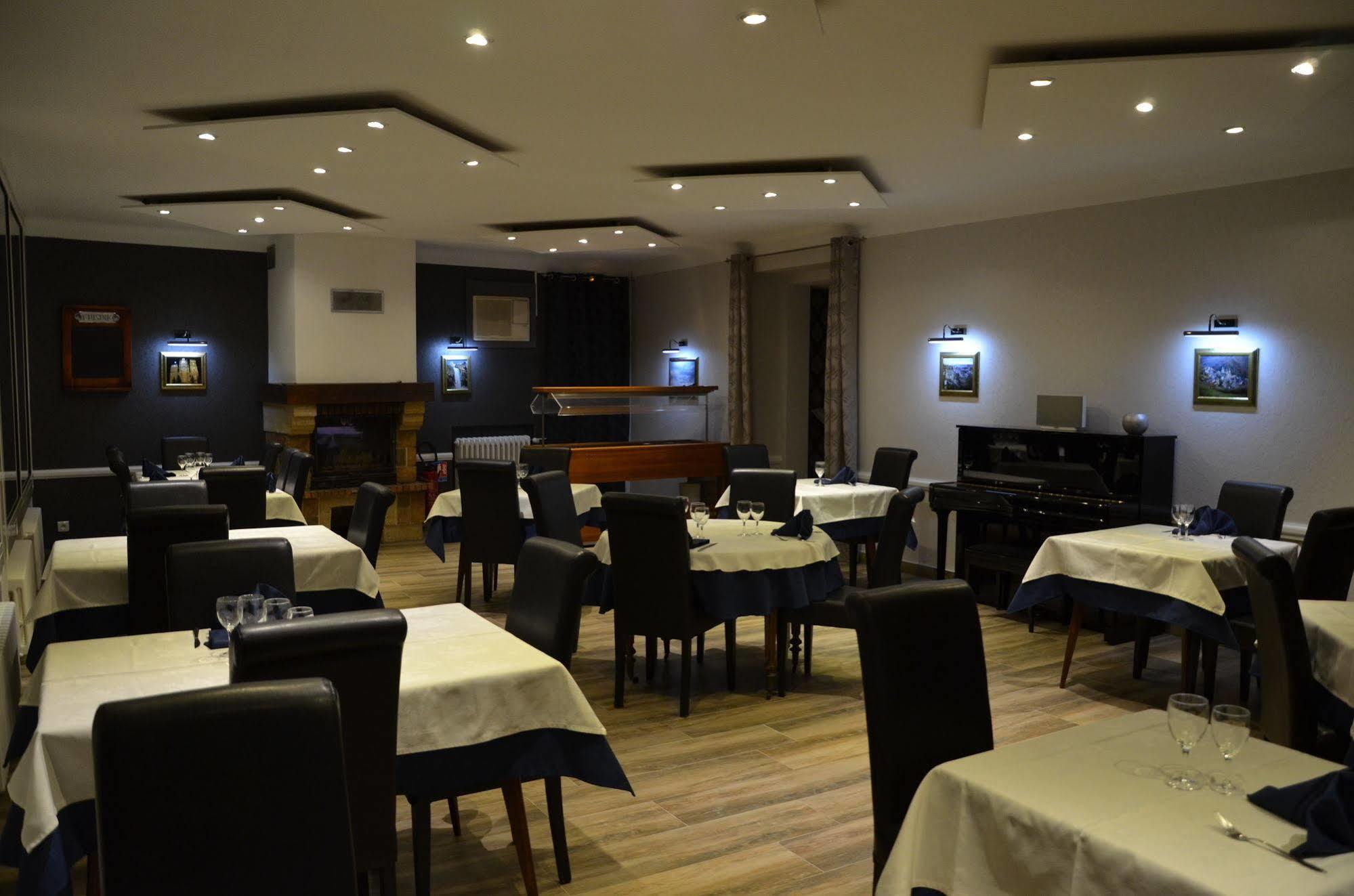 Logis Hotel Aux Berges De L'Aveyron Onet-le-Chateau ภายนอก รูปภาพ